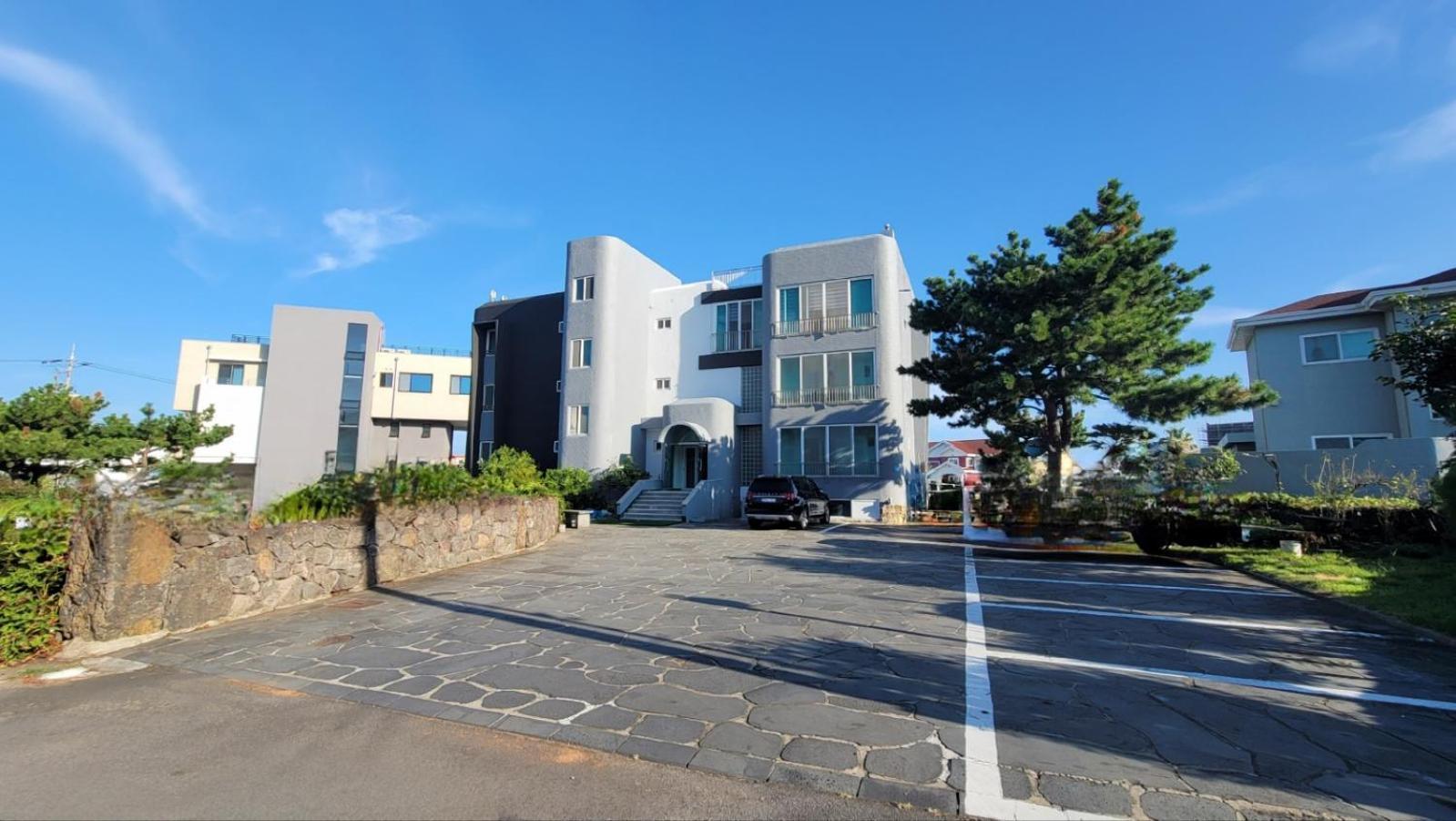 Вилла Jeju Ocean Vill Экстерьер фото